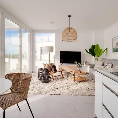 Bayview Hills, Luxury 2 Bedroom Apartment Малага Экстерьер фото