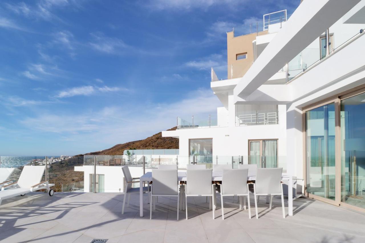 Bayview Hills, Luxury 2 Bedroom Apartment Малага Экстерьер фото